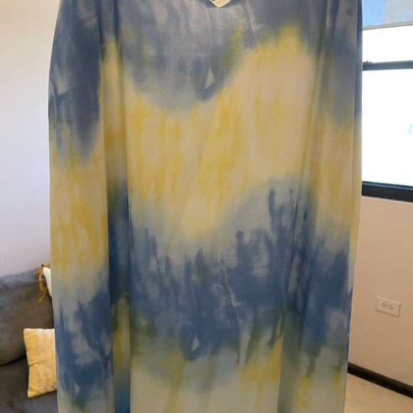 Maxi Dress - Picture 2 of 3